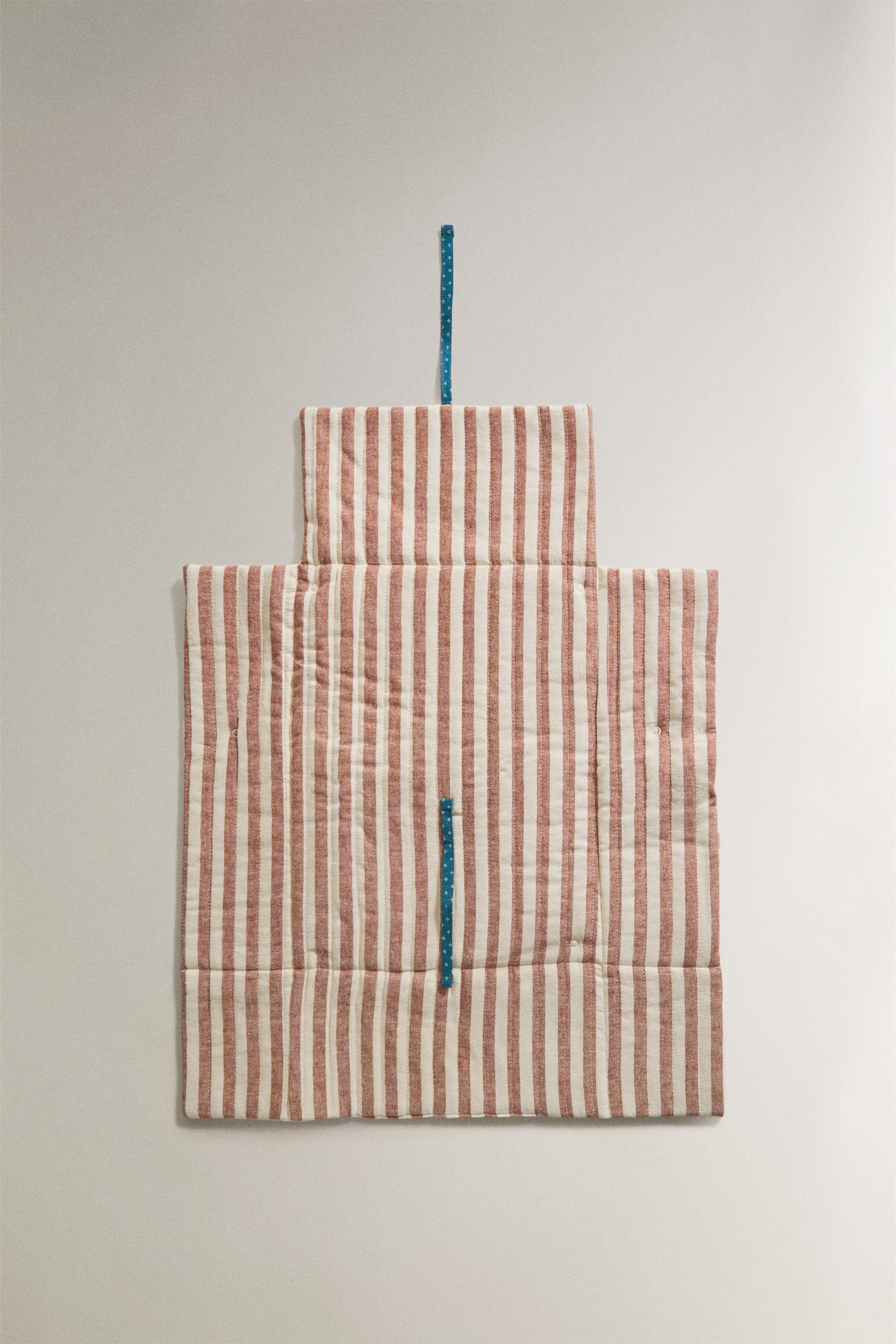 STRIPED PORTABLE BABY CHANGING MAT